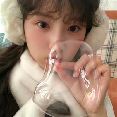 红衣少女